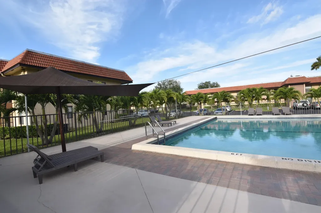 21895 Lake Forest Circle Boca Raton FL 33433