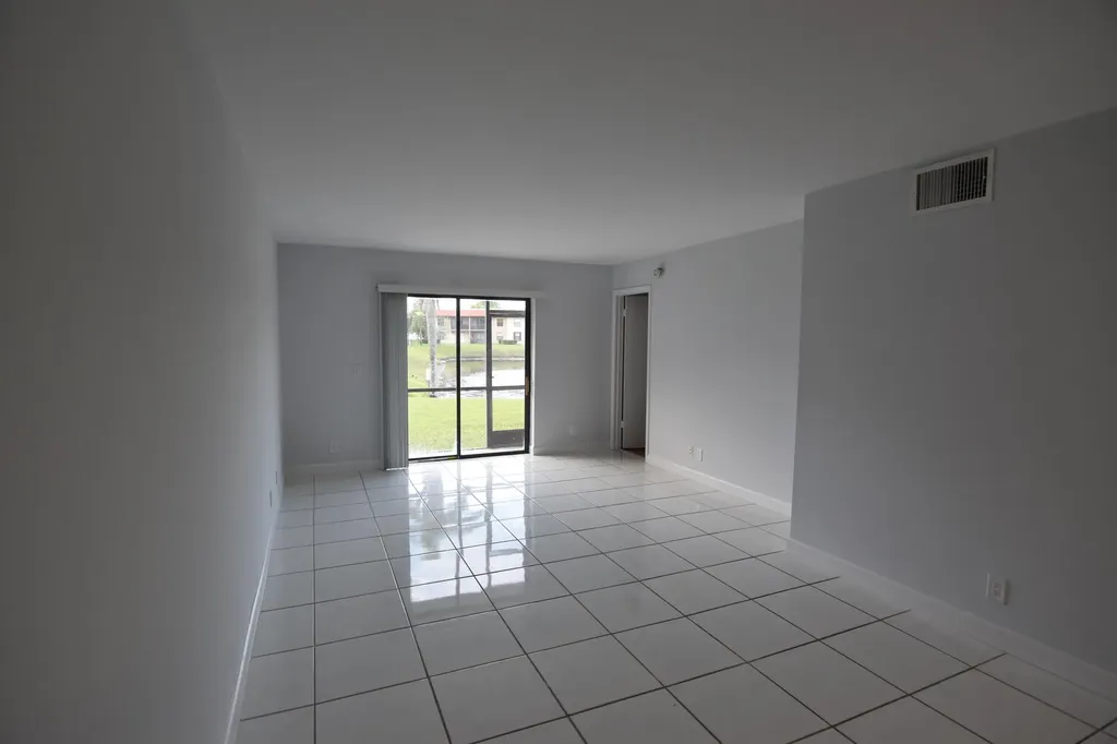 21895 Lake Forest Circle Boca Raton FL 33433
