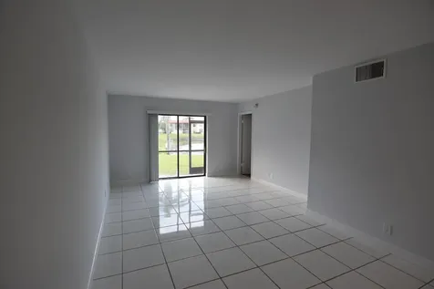 21895 Lake Forest Circle Boca Raton FL 33433