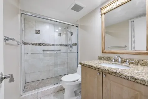 3900 Oaks Clubhouse Drive Pompano Beach FL 33069