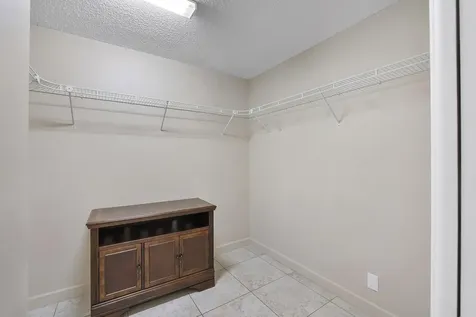 3900 Oaks Clubhouse Drive Pompano Beach FL 33069