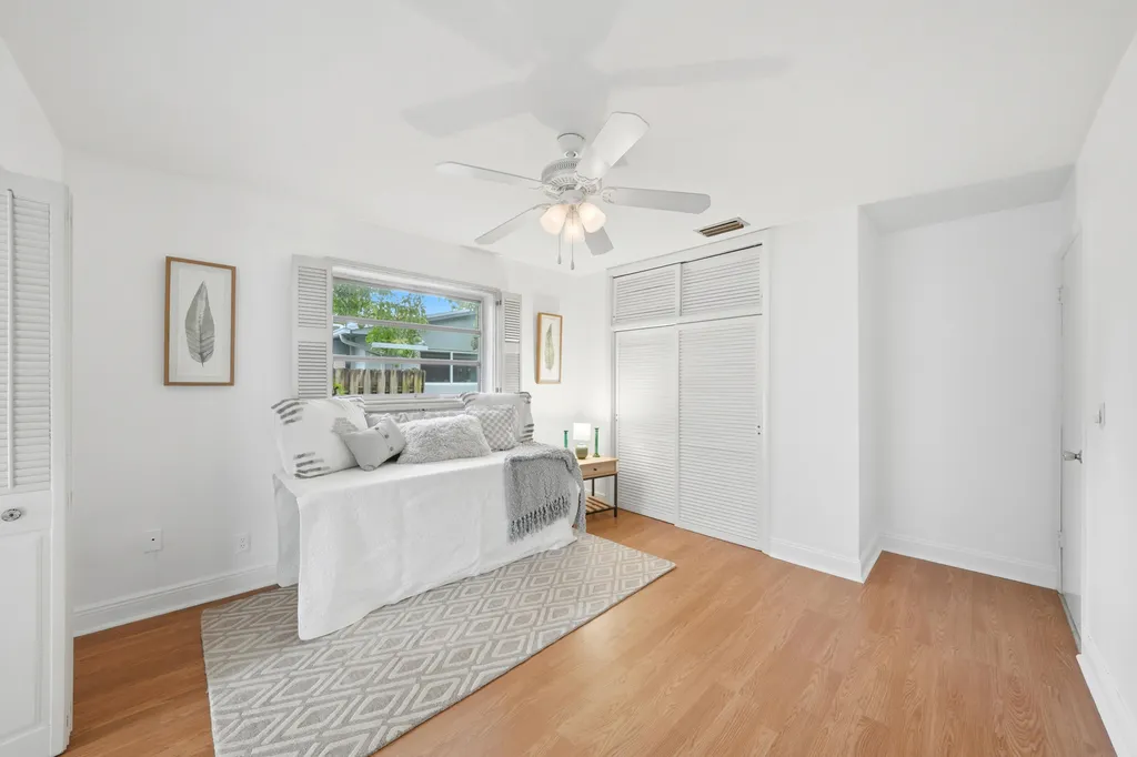 5501 Monroe Street Hollywood FL 33021