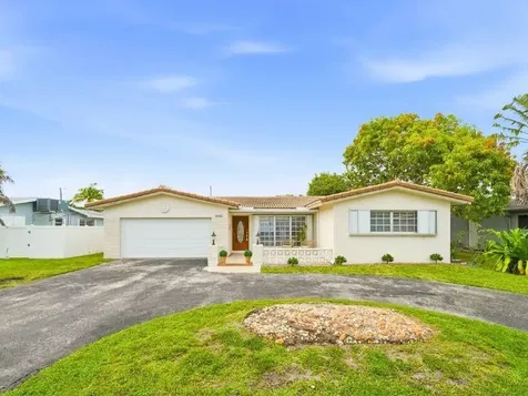 5501 Monroe Street Hollywood FL 33021