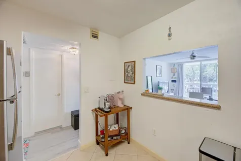 7081 Environ Boulevard Lauderhill FL 33319