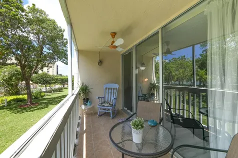 7081 Environ Boulevard Lauderhill FL 33319