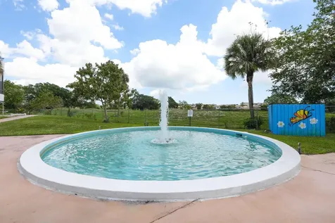 7081 Environ Boulevard Lauderhill FL 33319