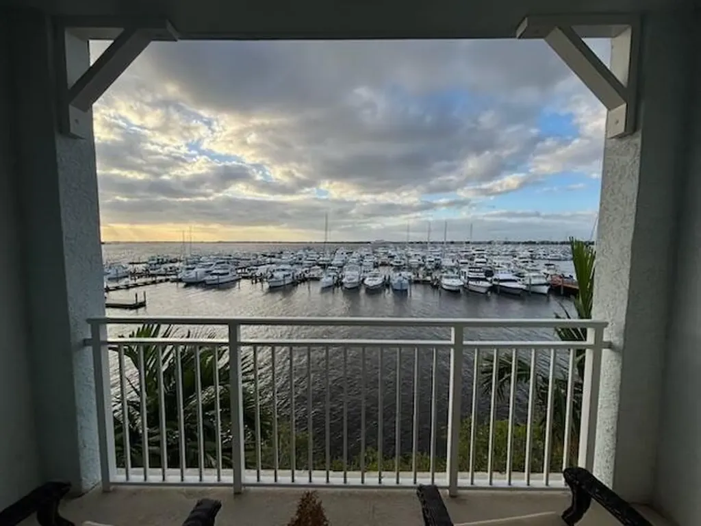 875 NW Flagler Avenue Stuart FL 34994