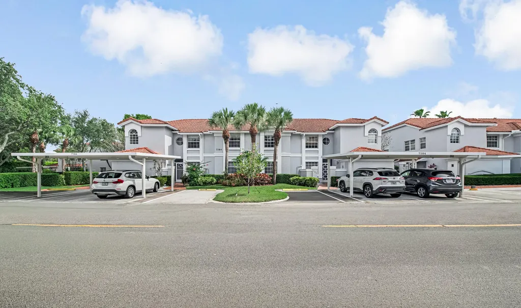7384 Lake Meadow Way Boynton Beach FL 33437