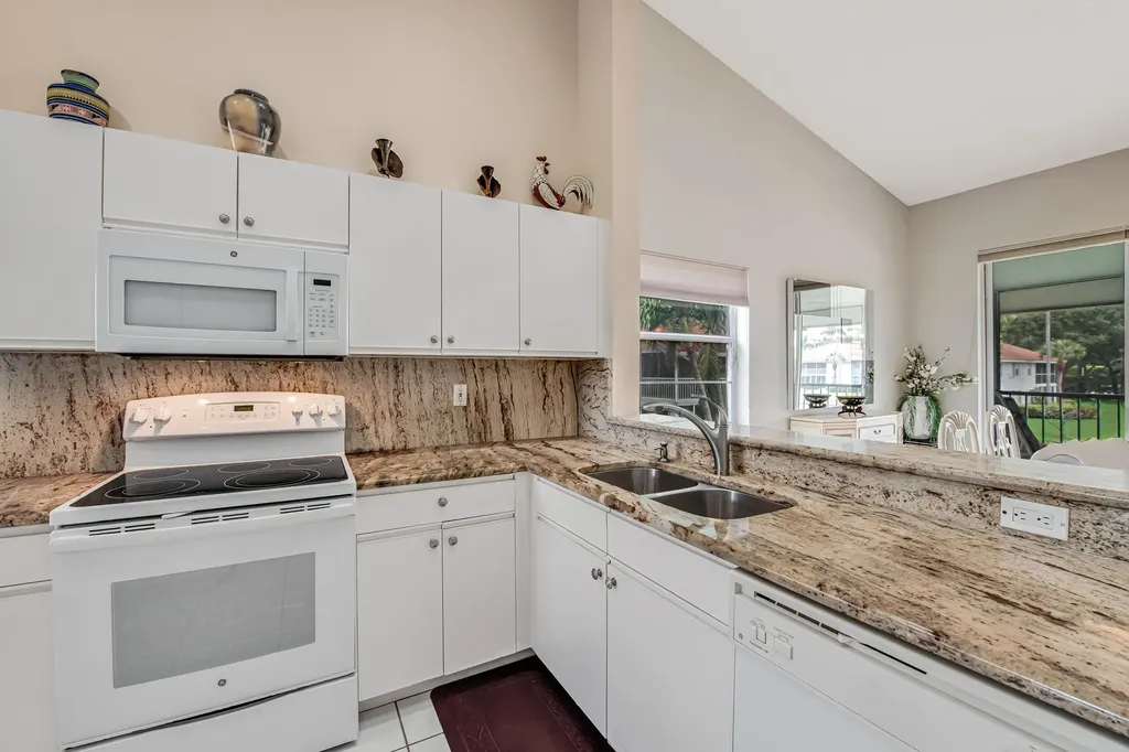 7384 Lake Meadow Way Boynton Beach FL 33437