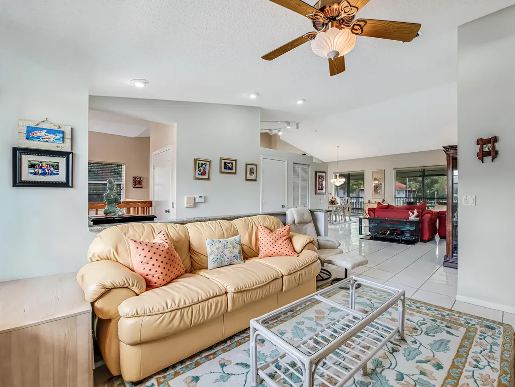 7384 Lake Meadow Way Boynton Beach FL 33437