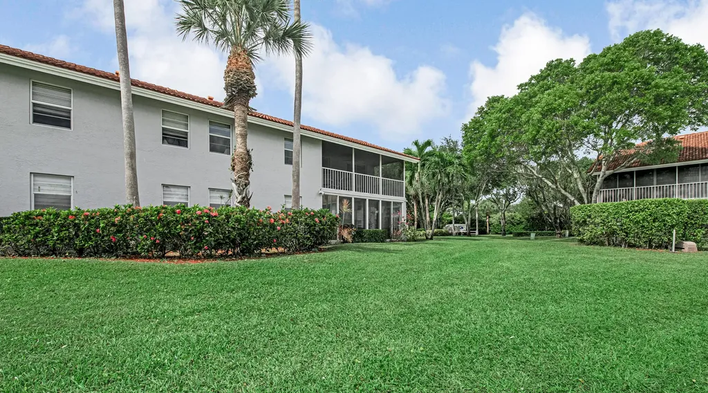 7384 Lake Meadow Way Boynton Beach FL 33437
