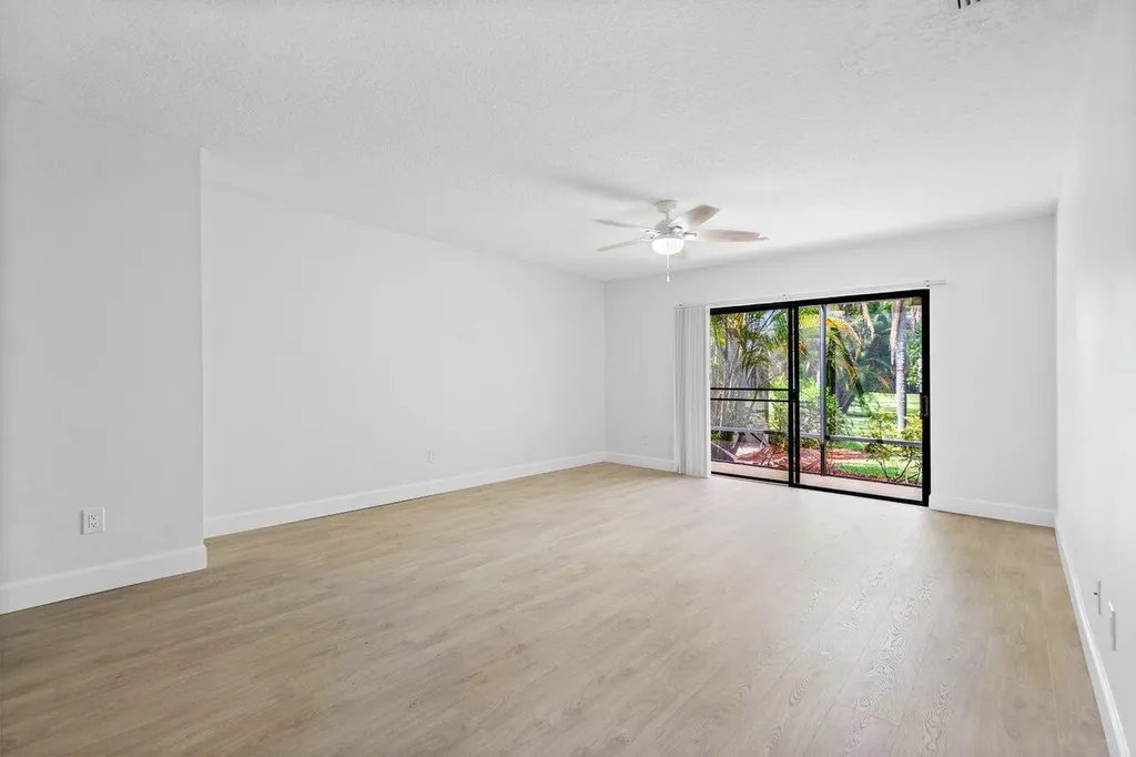 9405 Dundee Drive Lake Worth FL 33467