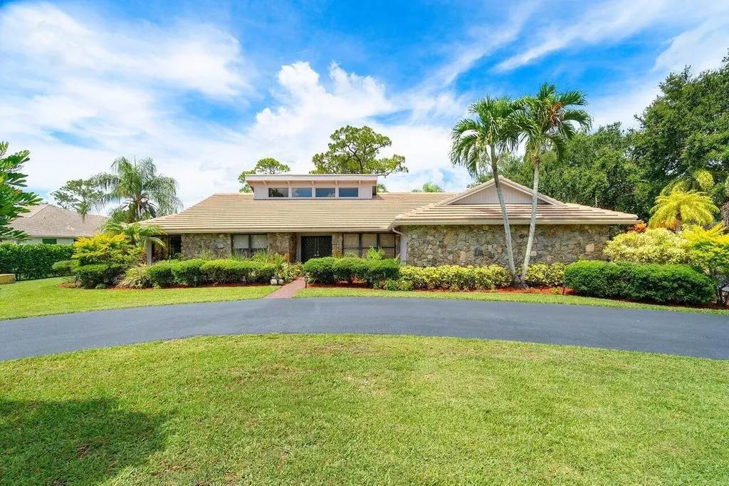 9405 Dundee Drive Lake Worth FL 33467