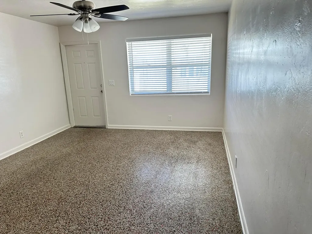 527 Puritan Road West Palm Beach FL 33405