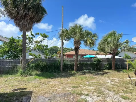 527 Puritan Road West Palm Beach FL 33405