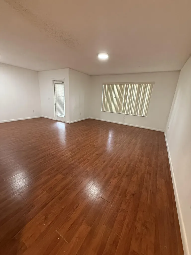 4341 W Mcnab Road Pompano Beach FL 33069