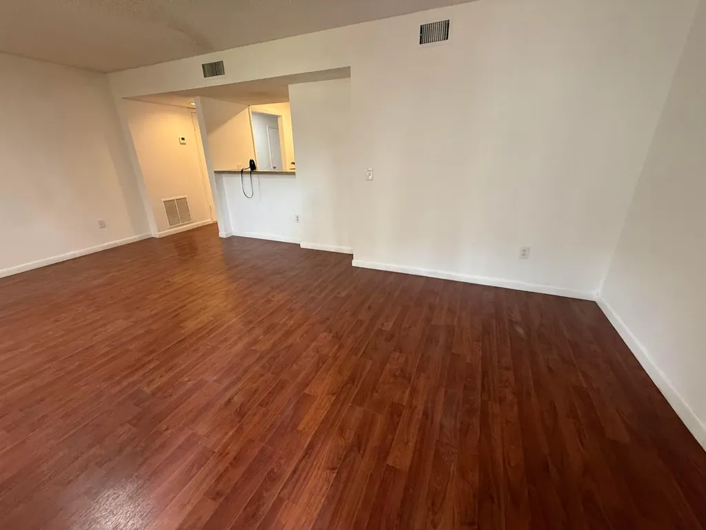 4341 W Mcnab Road Pompano Beach FL 33069