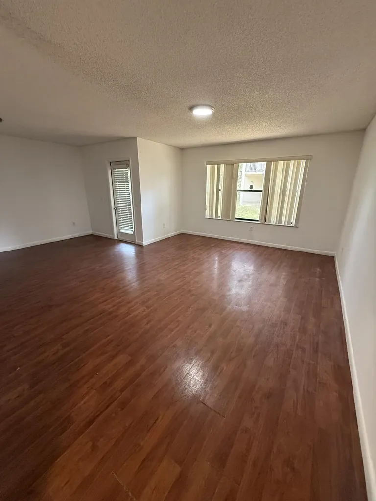 4341 W Mcnab Road Pompano Beach FL 33069