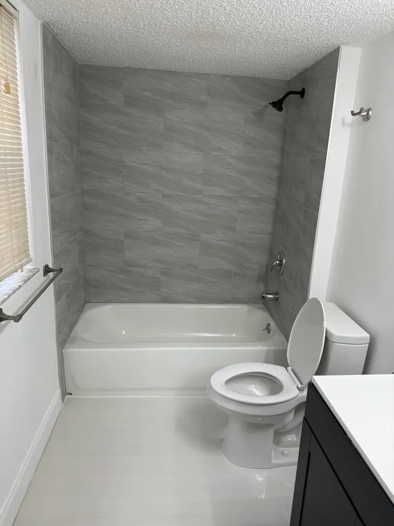 4341 W Mcnab Road Pompano Beach FL 33069