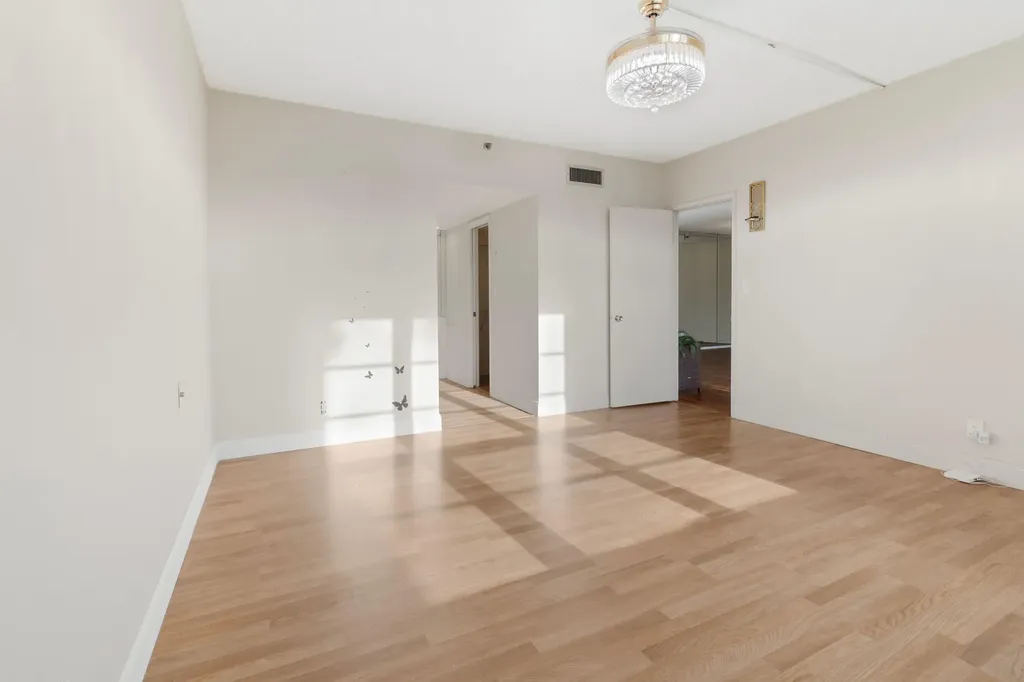 3499 Oaks Way Pompano Beach FL 33069