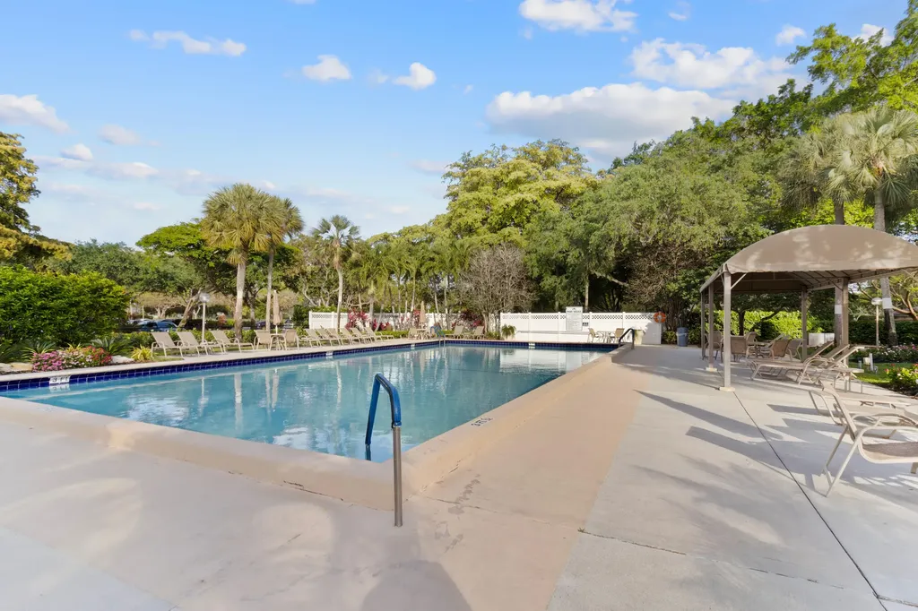 3499 Oaks Way Pompano Beach FL 33069