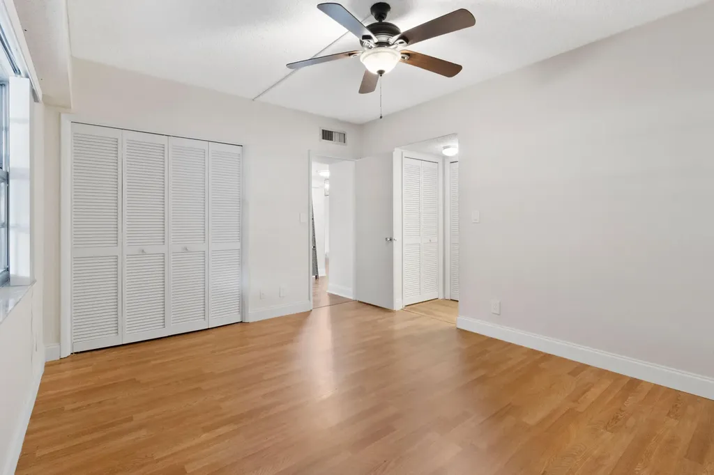 3499 Oaks Way Pompano Beach FL 33069
