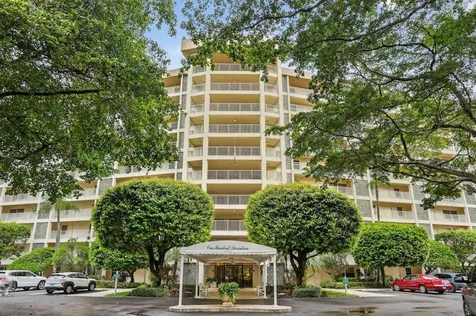 3499 Oaks Way Pompano Beach FL 33069