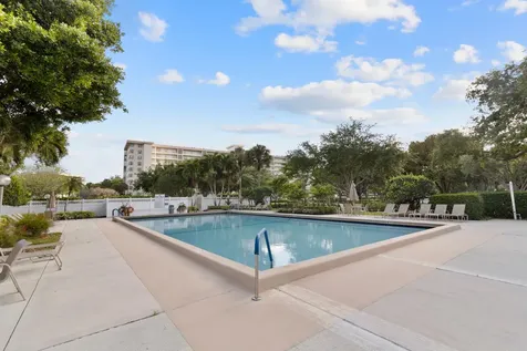 3499 Oaks Way Pompano Beach FL 33069