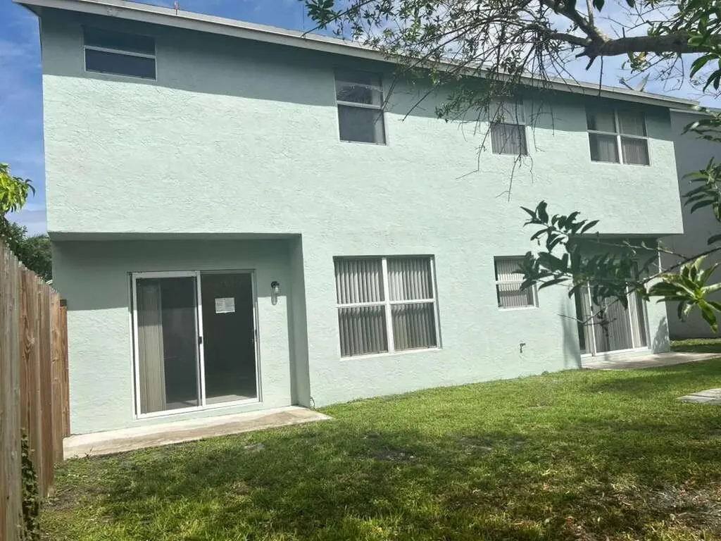 3088 NW 123rd Terrace Sunrise FL 33323
