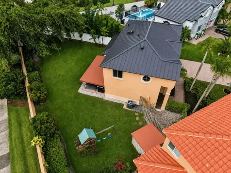 2510 Rampart Way S Hollywood FL 33026