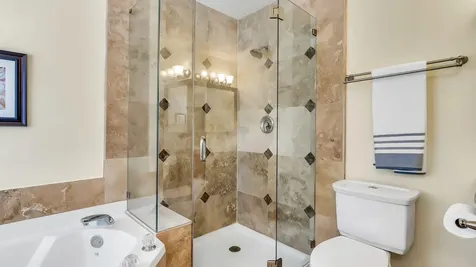 2510 Rampart Way S Hollywood FL 33026