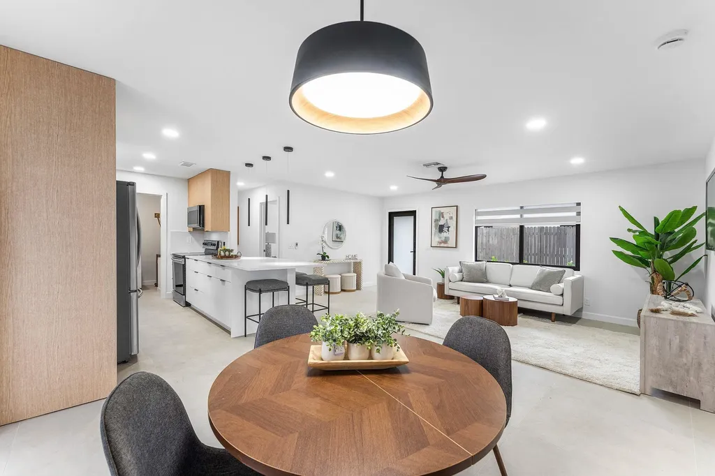 608 SE 2nd Avenue Delray Beach FL 33483