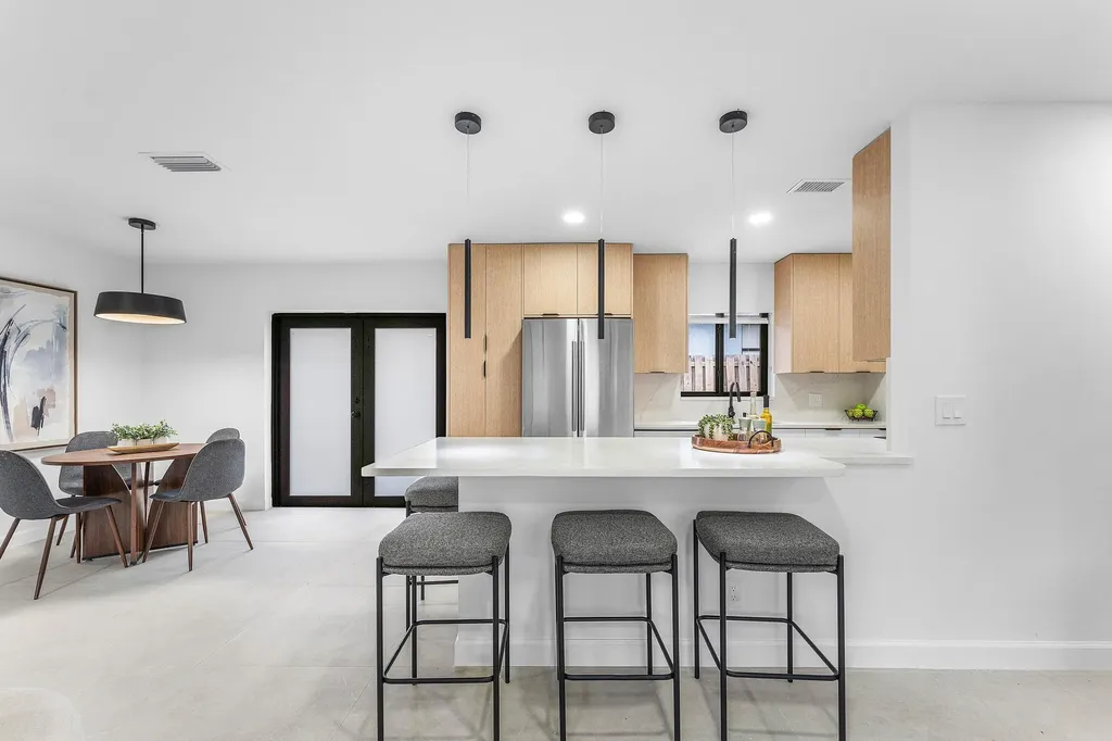 608 SE 2nd Avenue Delray Beach FL 33483