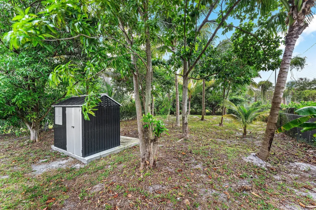 608 SE 2nd Avenue Delray Beach FL 33483