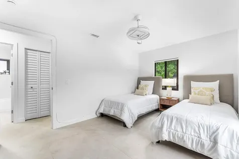 608 SE 2nd Avenue Delray Beach FL 33483