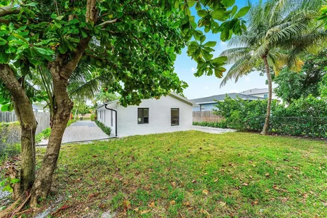 608 SE 2nd Avenue Delray Beach FL 33483