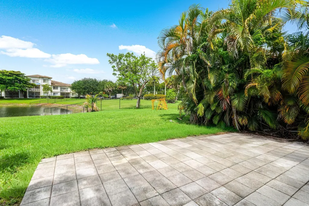 3260 Commodore Court West Palm Beach FL 33411