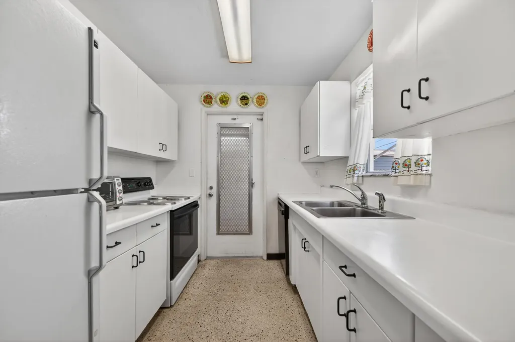 1029 Andrews Road West Palm Beach FL 33405
