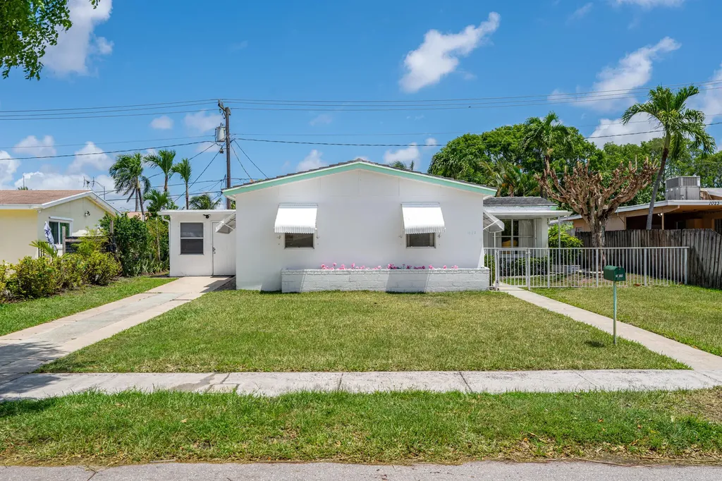 1029 Andrews Road West Palm Beach FL 33405
