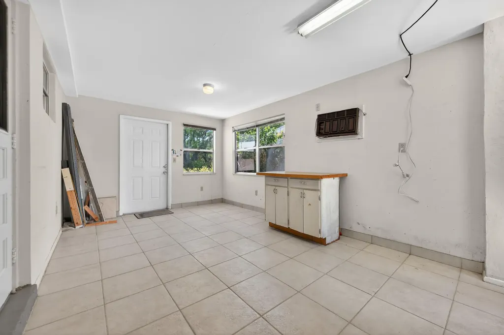 1029 Andrews Road West Palm Beach FL 33405