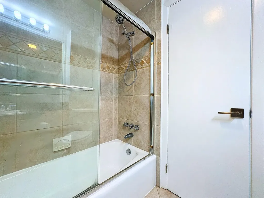 3250 NE 28th Street Fort Lauderdale FL 33308