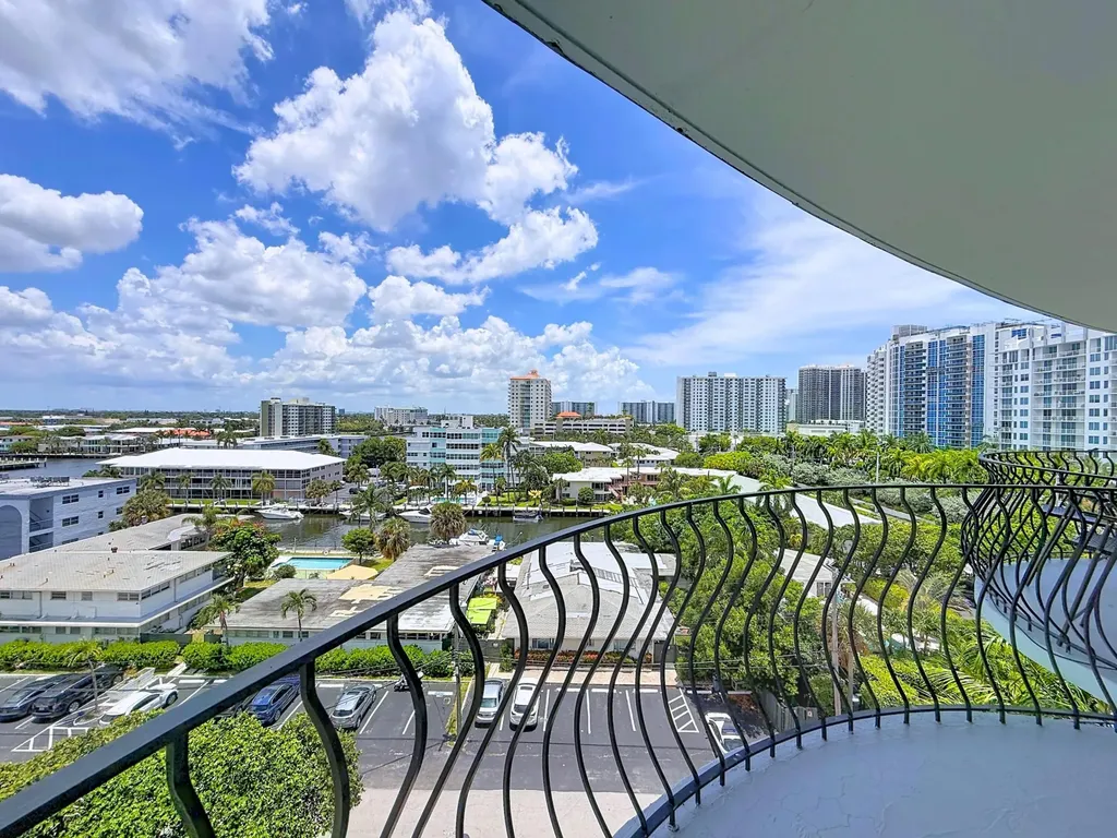 3250 NE 28th Street Fort Lauderdale FL 33308