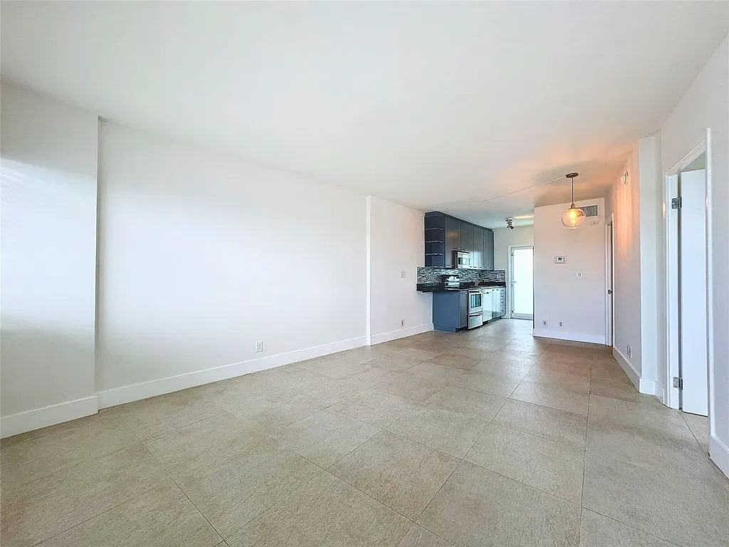 3250 NE 28th Street Fort Lauderdale FL 33308
