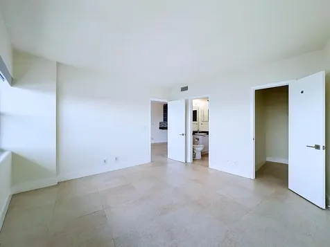 3250 NE 28th Street Fort Lauderdale FL 33308