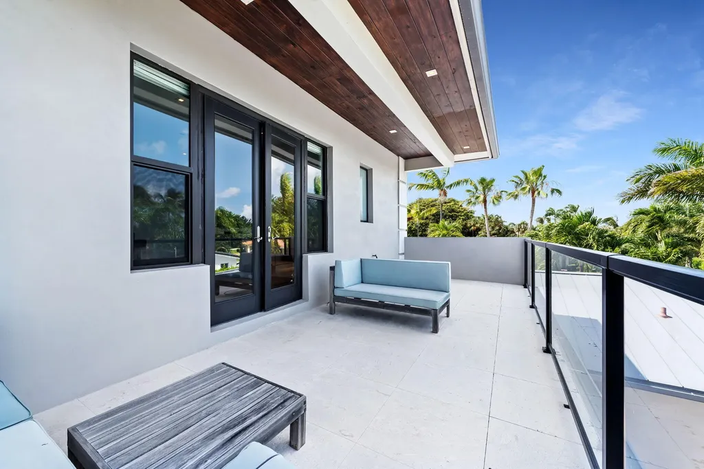 1100 SE 5th Court Deerfield Beach FL 33441