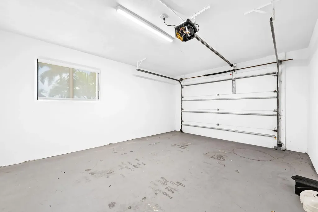 1100 SE 5th Court Deerfield Beach FL 33441