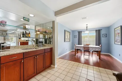 724 24th Square Vero Beach FL 32962