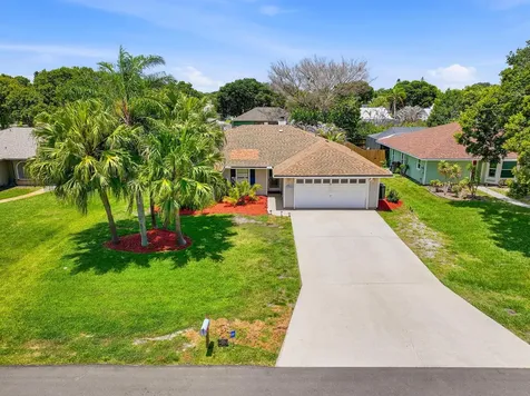 724 24th Square Vero Beach FL 32962