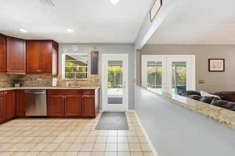 724 24th Square Vero Beach FL 32962