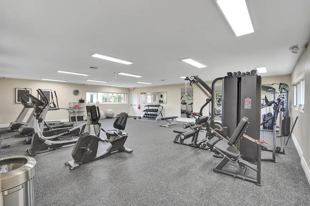 801 S Federal Highway Pompano Beach FL 33062